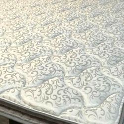 King Mattress, Take it with $20 to start! Awesome Deal!