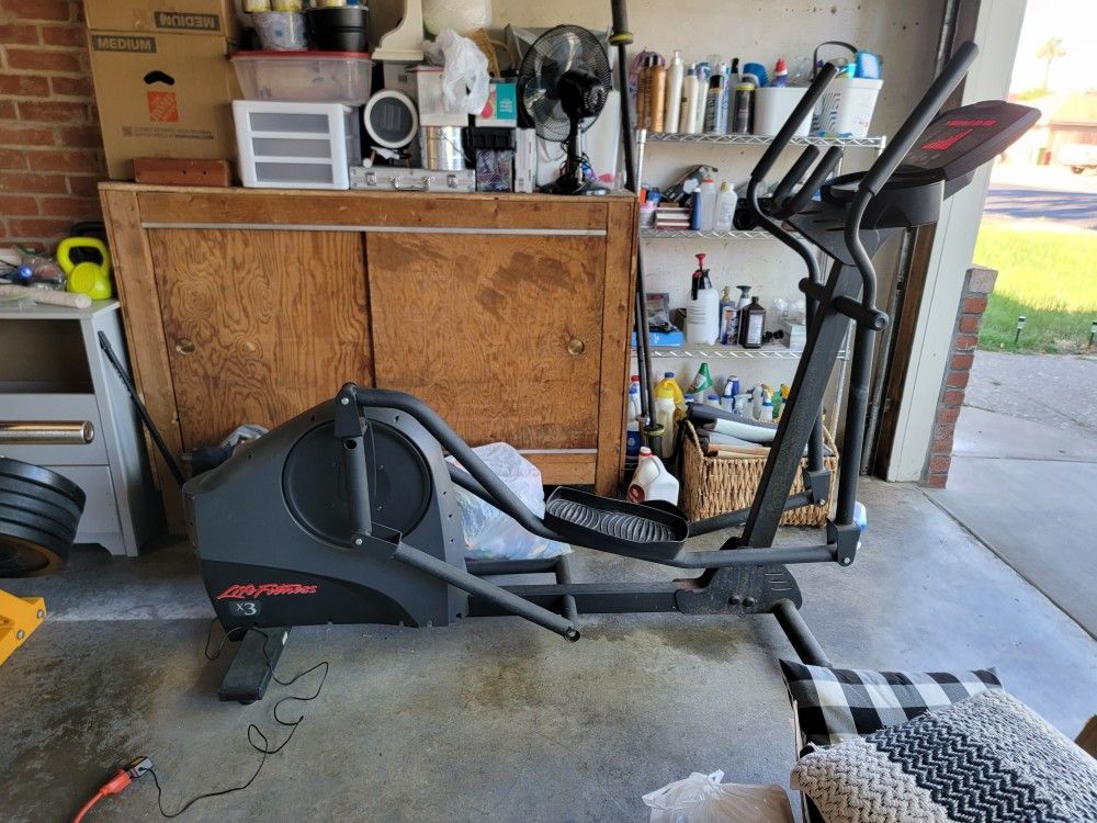 Life Fitness X3 Elliptical