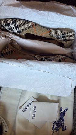Burberry knit ballet flats