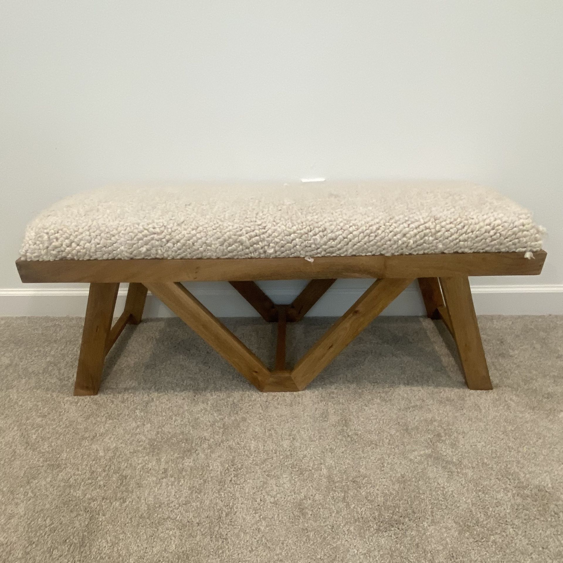 Free Upholstered Bench