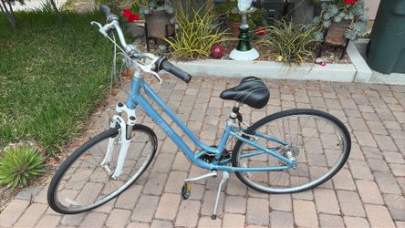 Giant Odyssey Women’s bike $100 obo