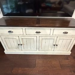 Entertainment Center 
