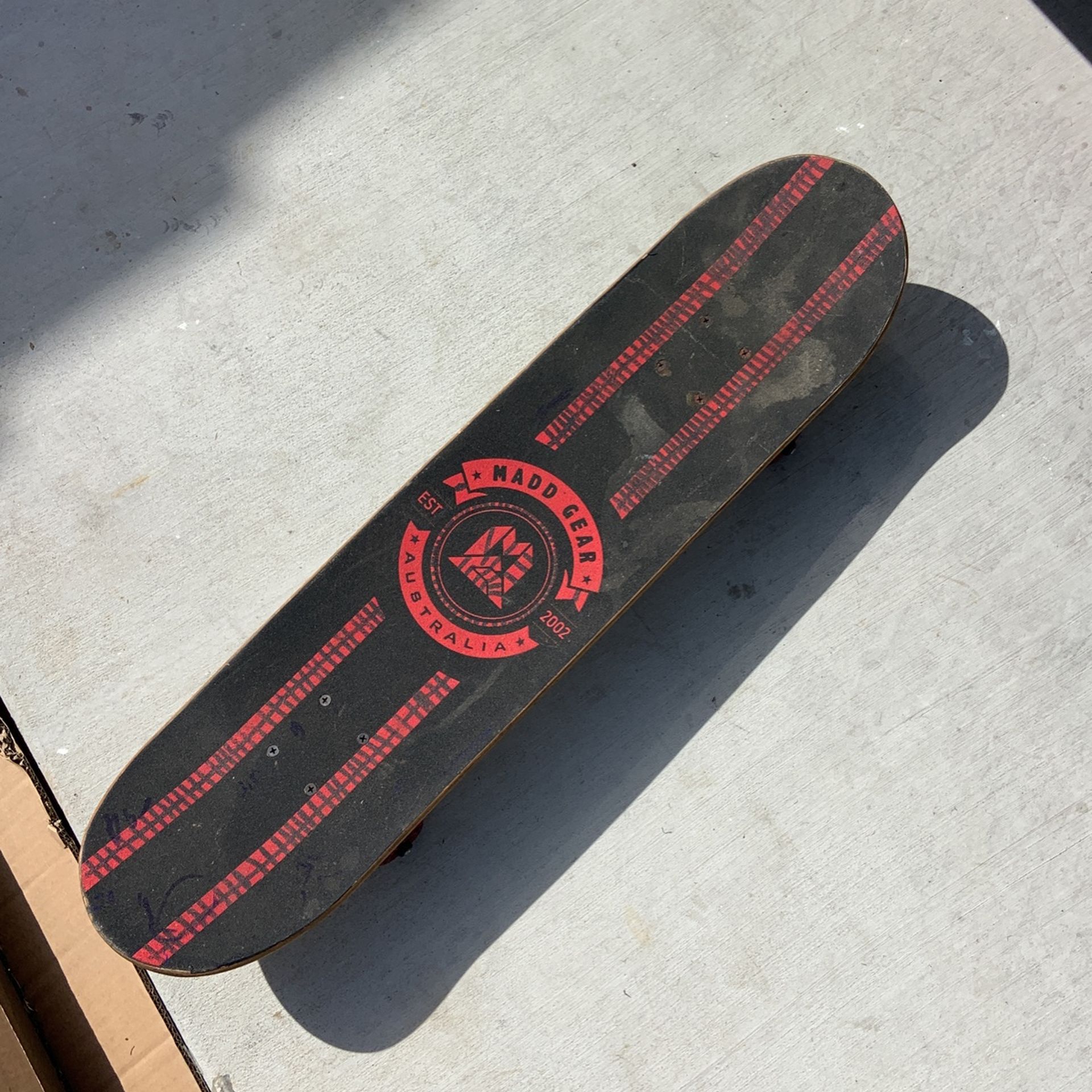 MaDd Gear skateboard, good condition