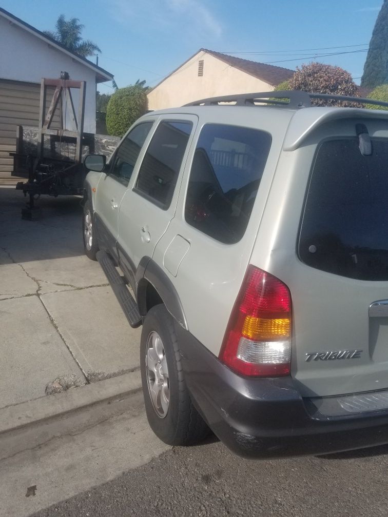 2004 Mazda Tribute