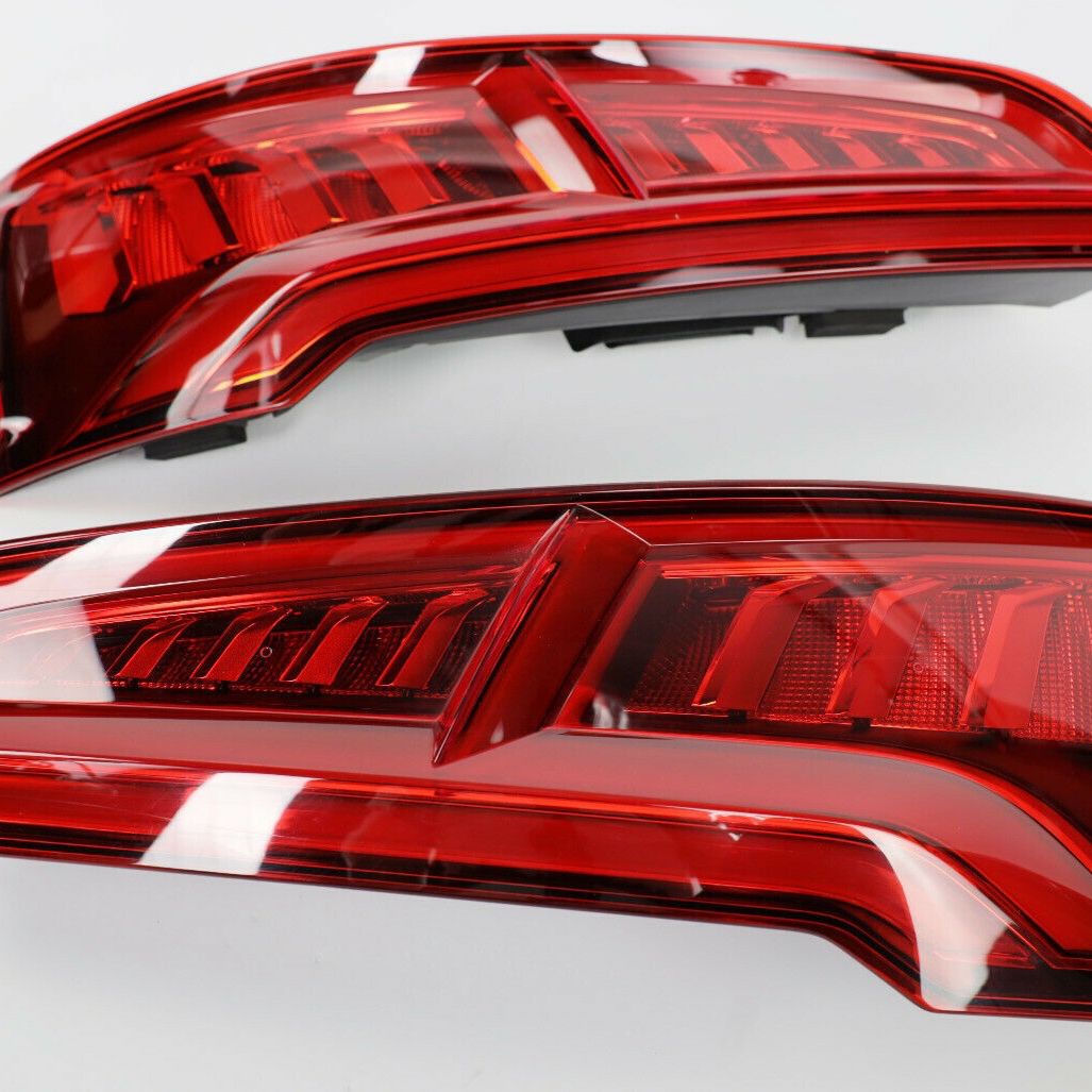 2018 Audi Q5 Rear Lamp Set Left and Right