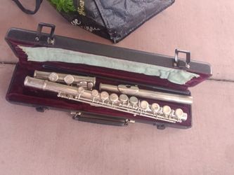 17-0 ARTLEY FLUTE