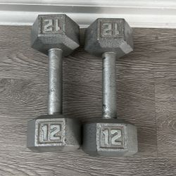 Weights 12 Pounds 