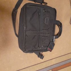 Tumi laptop bag, good shape