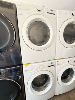 Washer and dryer ( dryer  gas open box )
