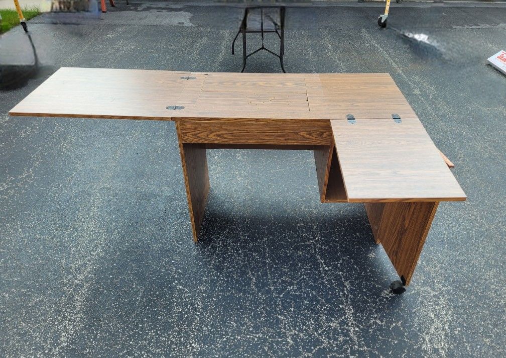 Sewing Machine Table