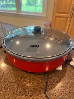 Large electric skillet