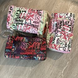 Beautiful new Graffiti shoulder bags
