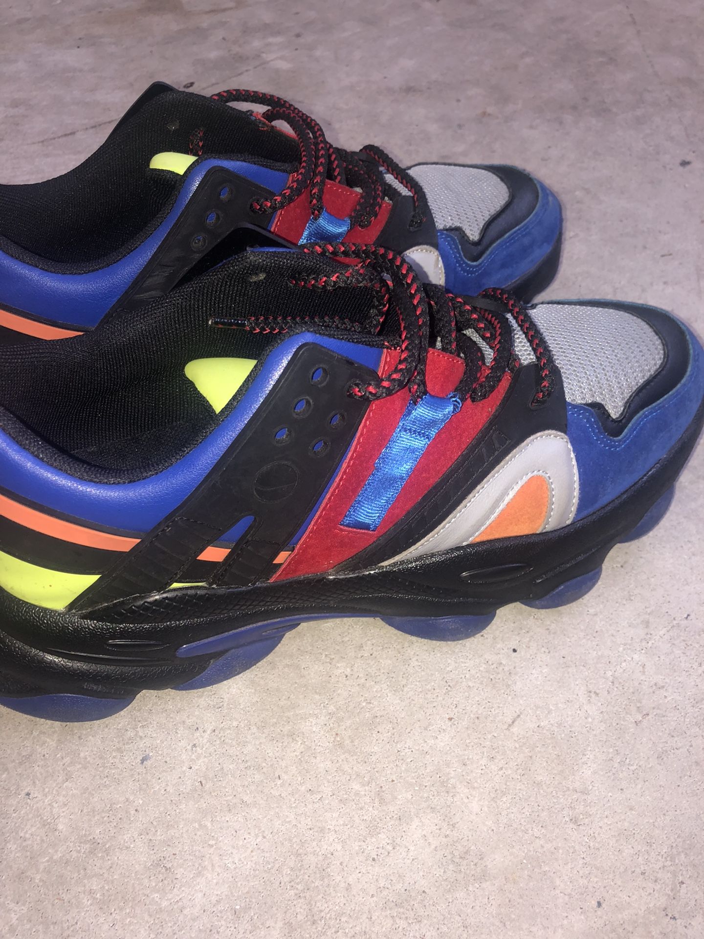 Javi Sneakers Size 8 Roar Blue Multicolor