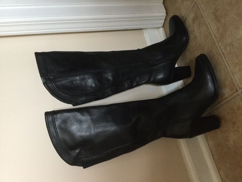 Woman's boots