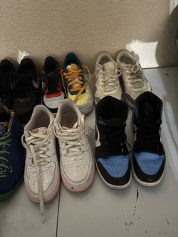 Assorted girls shoes