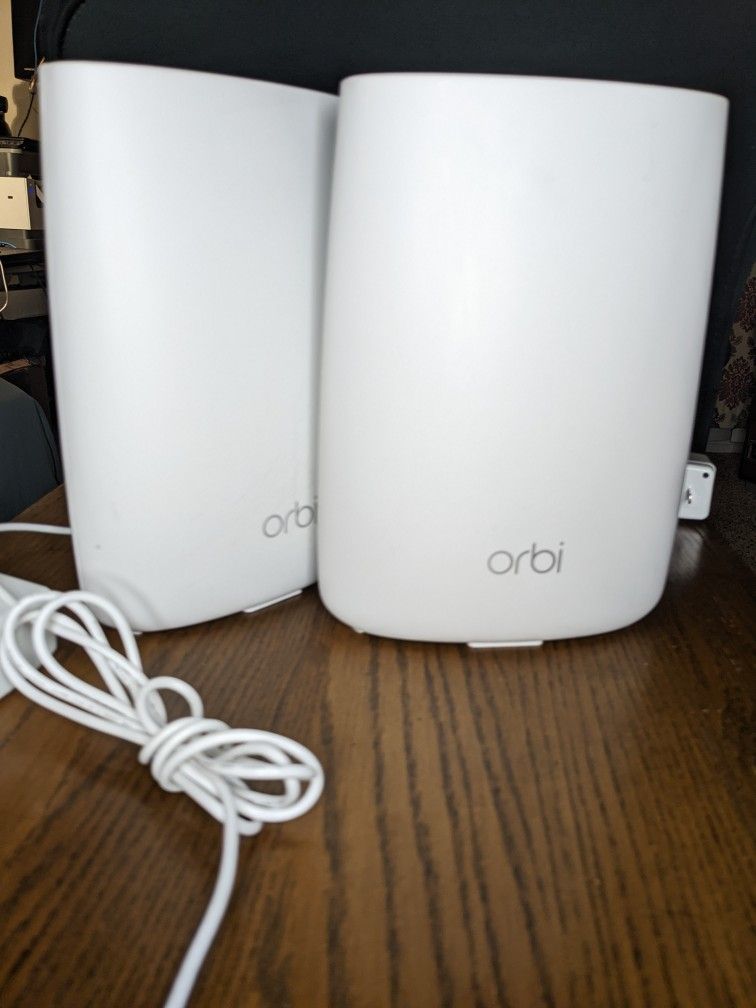 Orbi Netgear Router RBR50 Satelite Wi-Fi Extender System