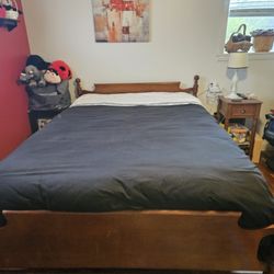 Full Size Solid Wood Vintage Bed Frame & Mattress Set