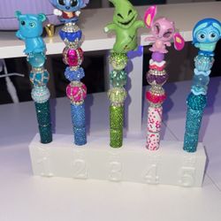 Doorable pens 