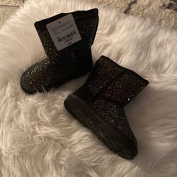 THEREABOUTS Girls Boot Size 7 & 10