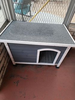 Small item house