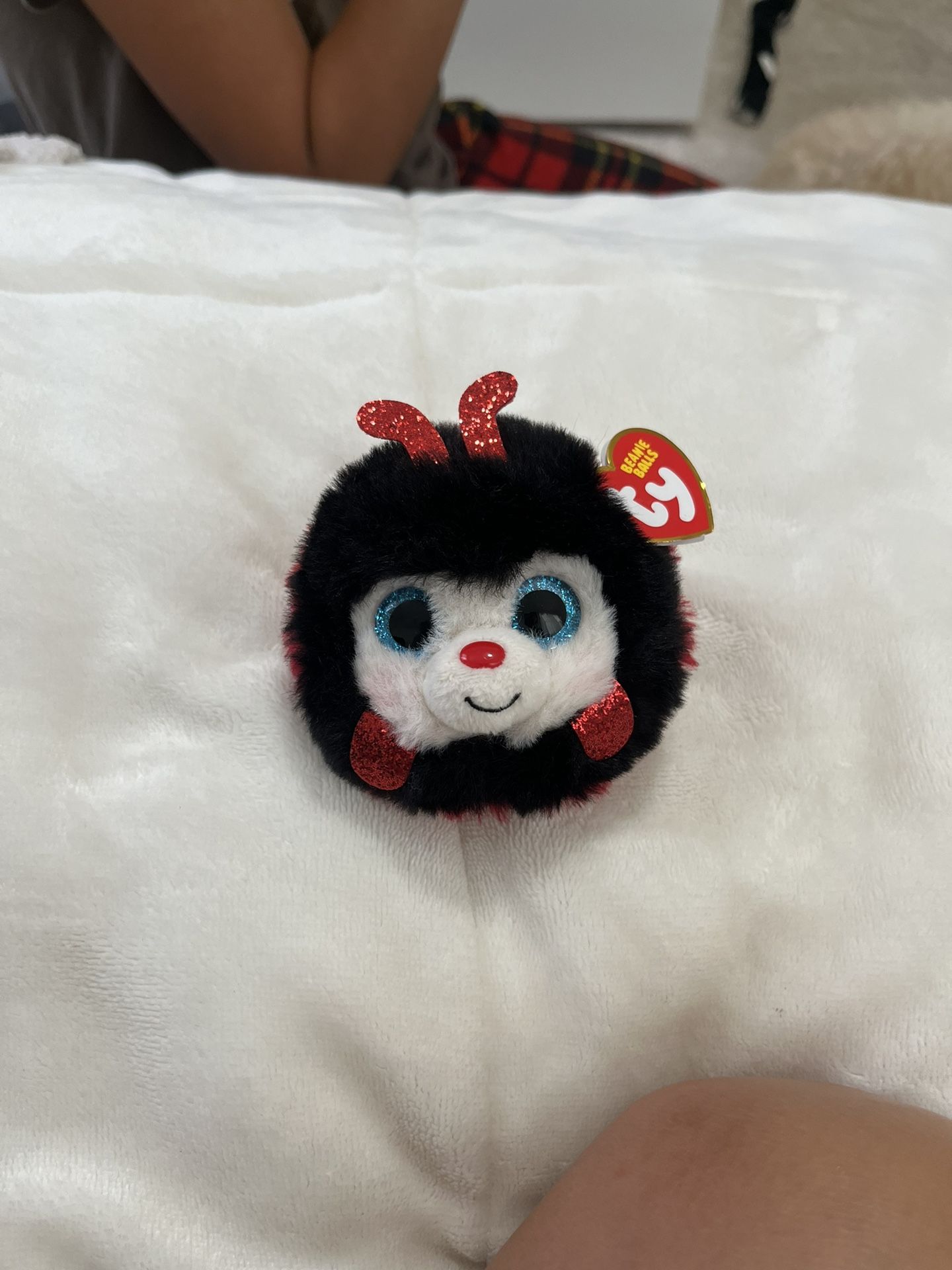Beanie Ball TY. Izzy. Ladybug. Stuffed Animal