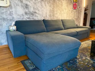 IKEA KIVIK 4-seat sofa with chaise in great condition.