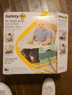 Safety 1st Sit, Snack, Go Booster Seat