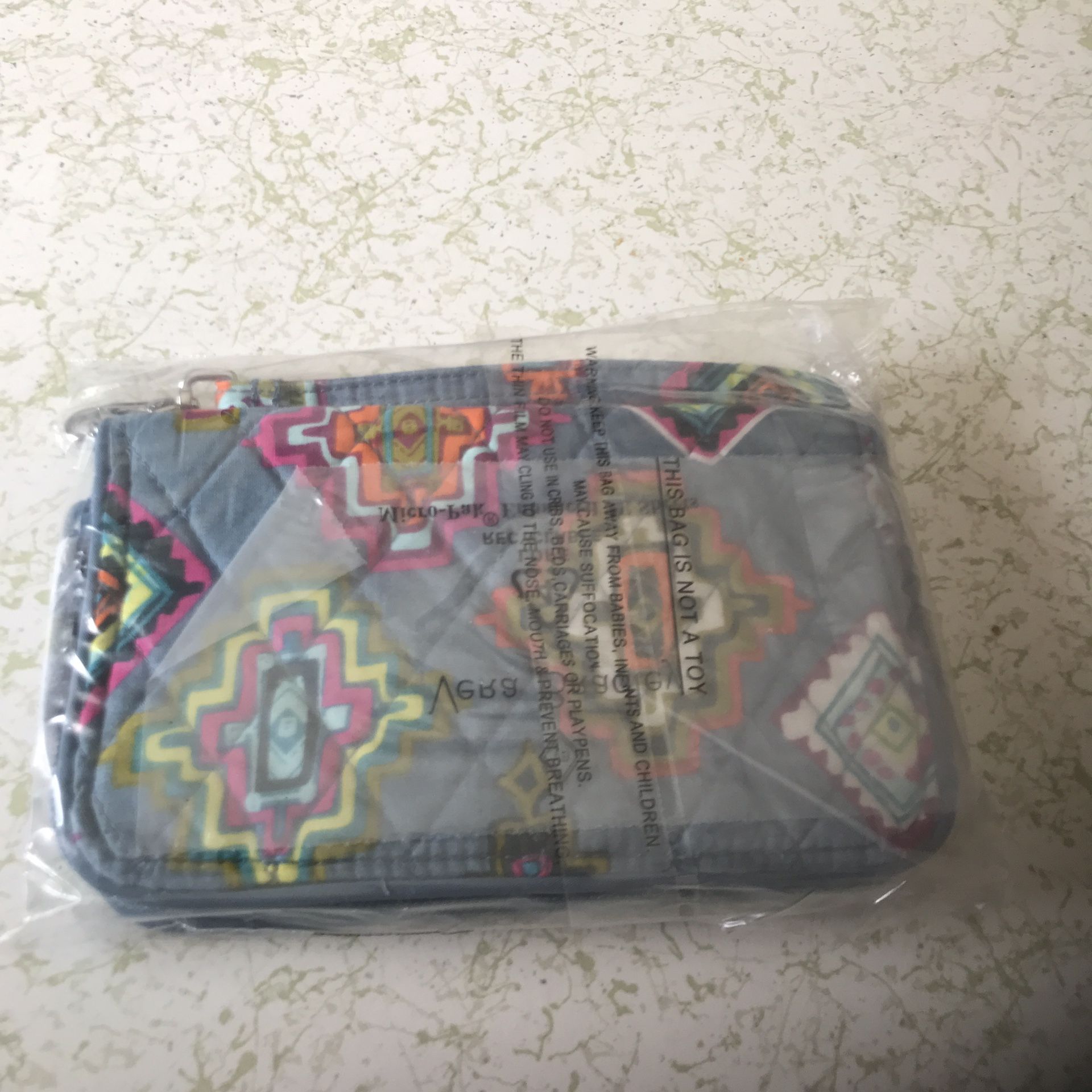 Vera Bradley Grab And Go Wristlet