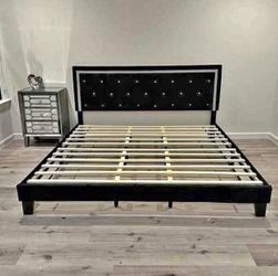 NEW IN BOX- King Size Black  Platform Bed Frame