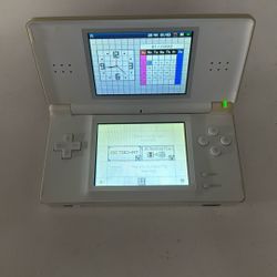 Nintendo DS Lite Console White Color + Charger 