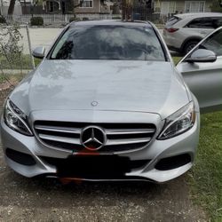 Mercedes Benz  2015 C300