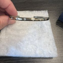 Cuff bracelet