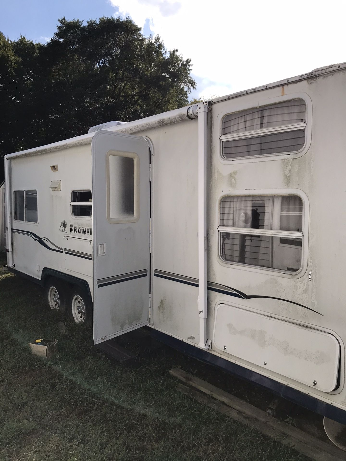 2003 KZ 2505 Frontier slide out for PARTS - Travel Trailer