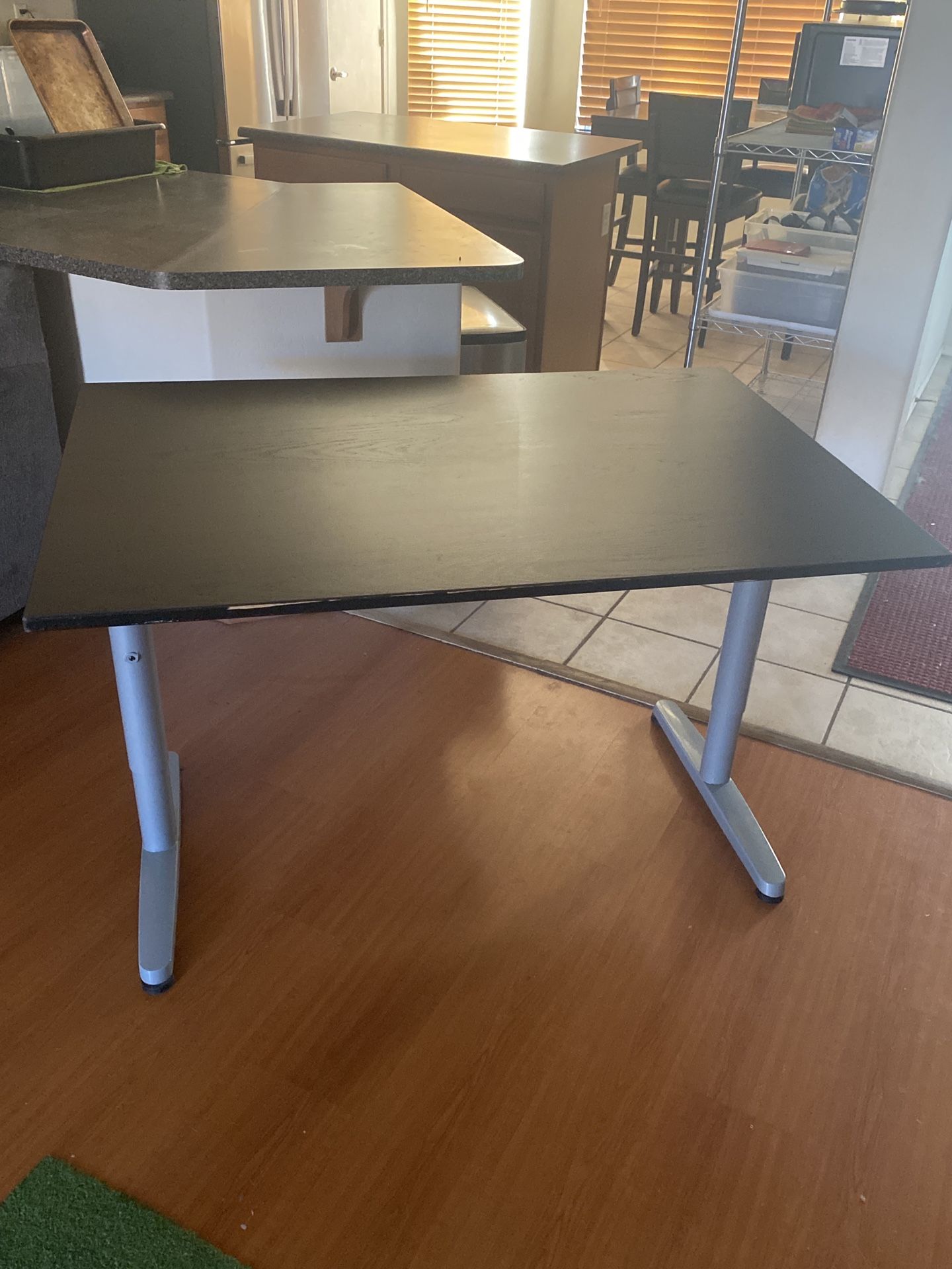 Sturdy Office / Gaming Desk - Ikea Style