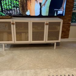 Bohemian Media Console