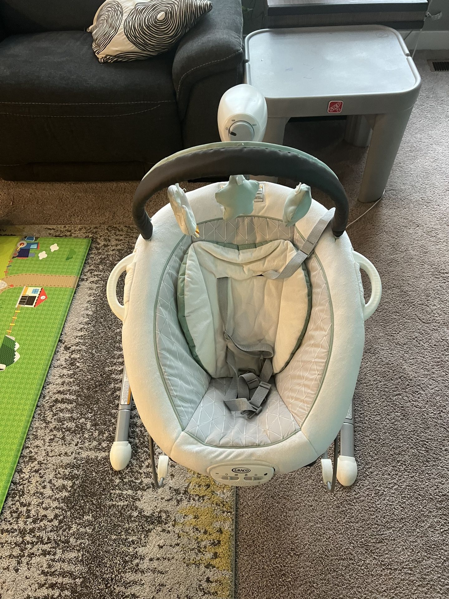 Graco Soothe N Sway LX Swing With Portable Bouncer 