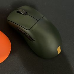 Pulsar Xlite V3 Es Medium