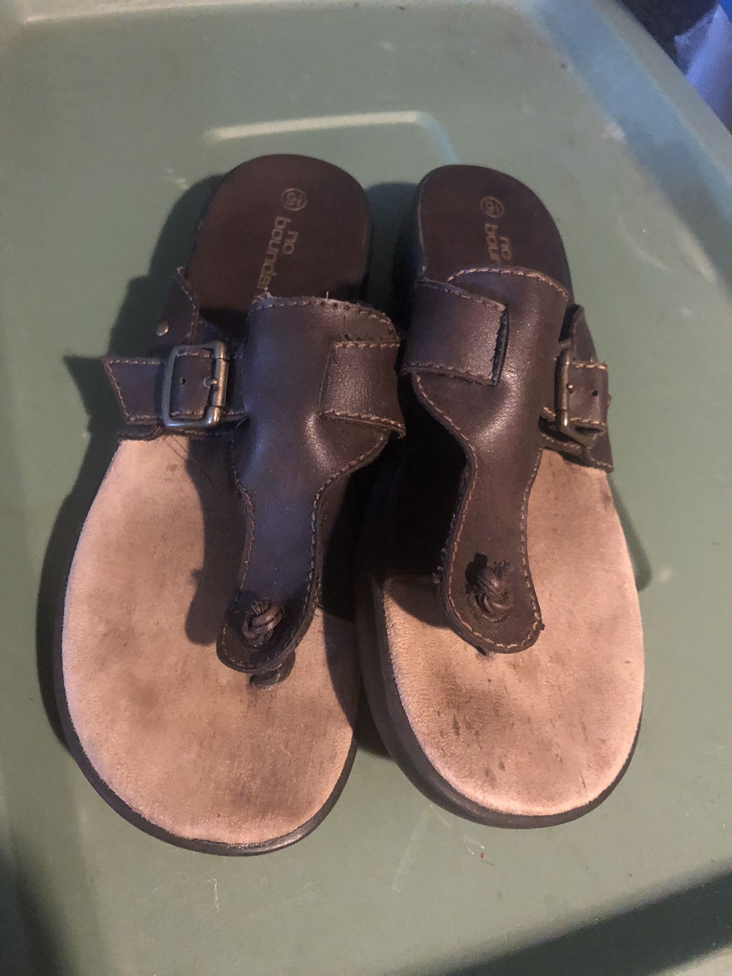 No Boundaries Heather Ladies Sandals. Size 9.5
