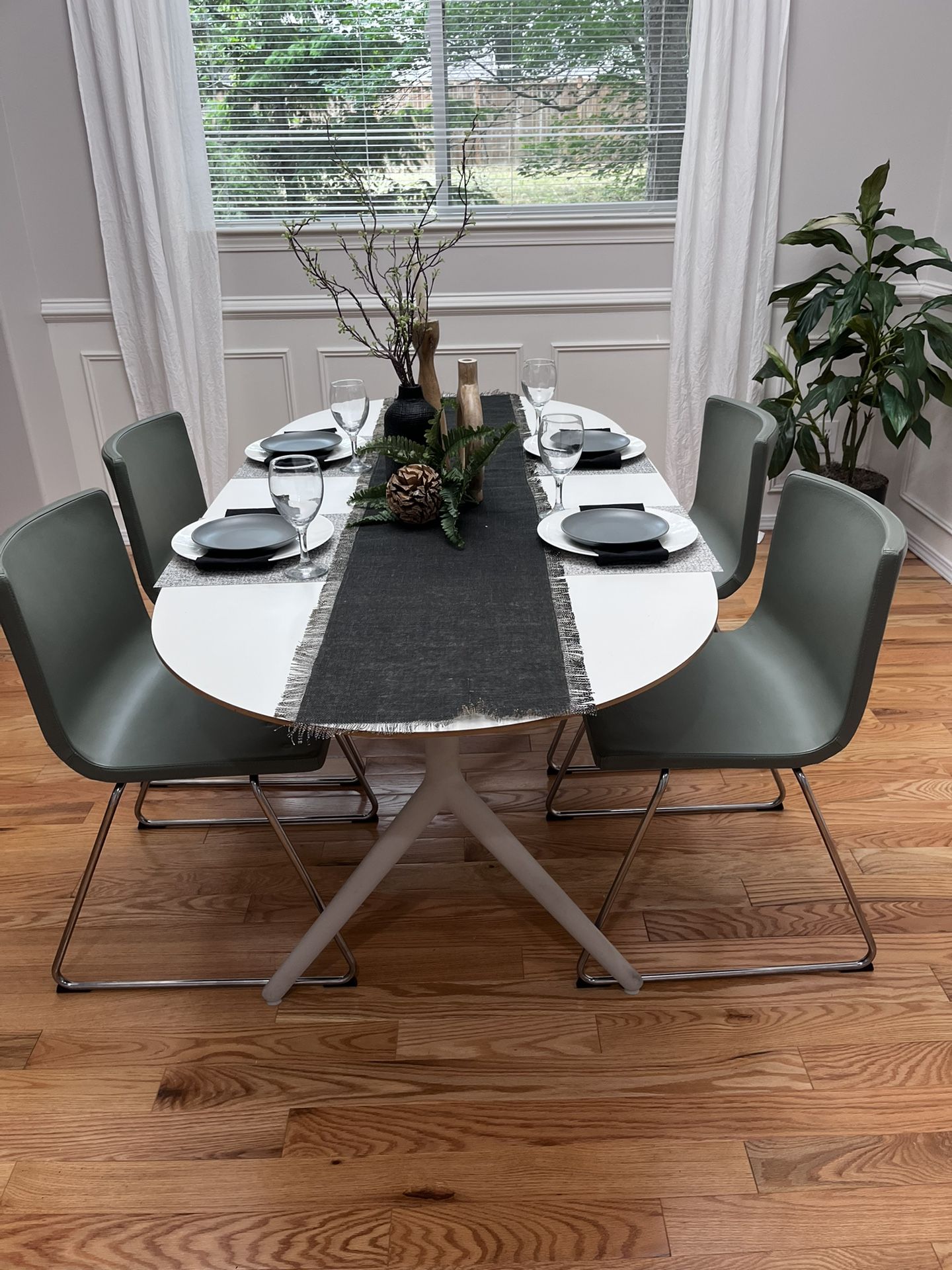IKEA Dining Set β 6 Chairs + Oval Table β $350