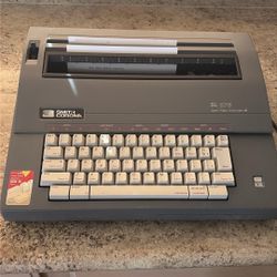 Smith Corona Electric Typewriter Model  SL575