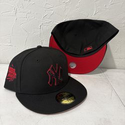 MLB New Era New York Yankees Black Red 1999 World Series Patch 59fifty Fitted Hats Size 7 3/8 