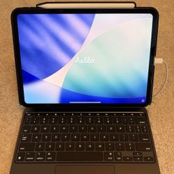 Apple M5 iPad Pro 11” Bundle – Like New