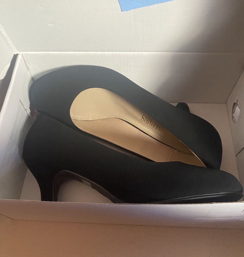 new black heels size 5 womens