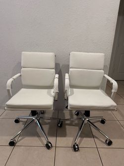 2 white chair like new never used