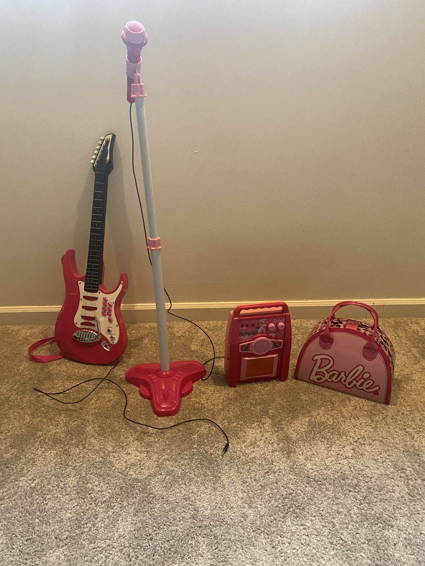 Barbie Guitar And Microphone Set
