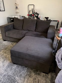 FREE COUCHES