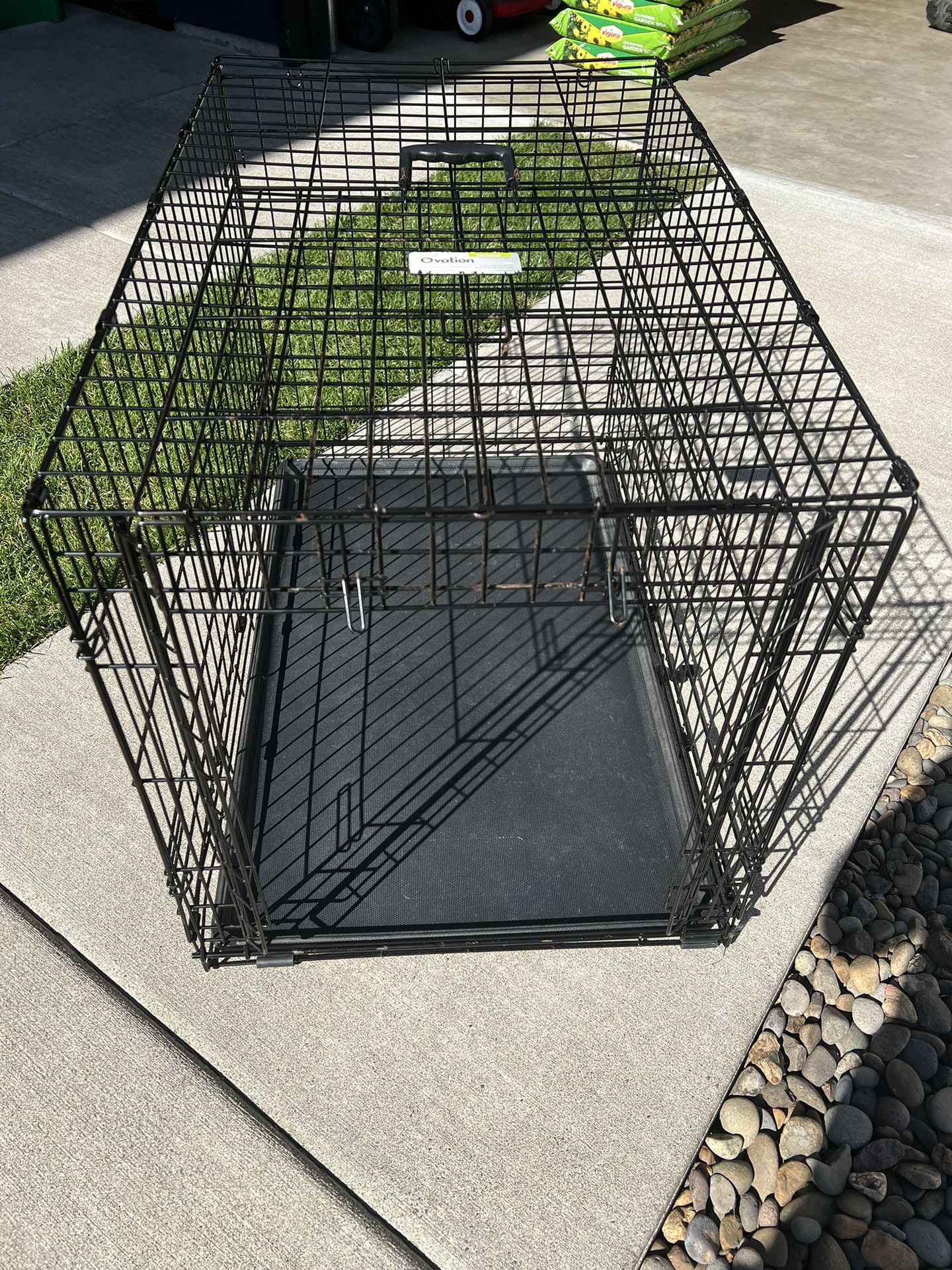 Ovation Dog Crate With “Up & Away” Door