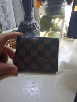 Louis Vuitton mens wallet