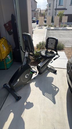 Nautilus R618 Exercise bike