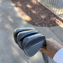 Titleist SM9 Wedge Set